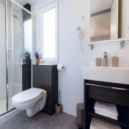 Vikendica Tasha Premium Mobile With Terrace And Hot Tub *
