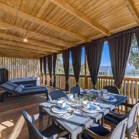 Vikendica Tasha Premium Mobile With Terrace And Hot Tub Orebic